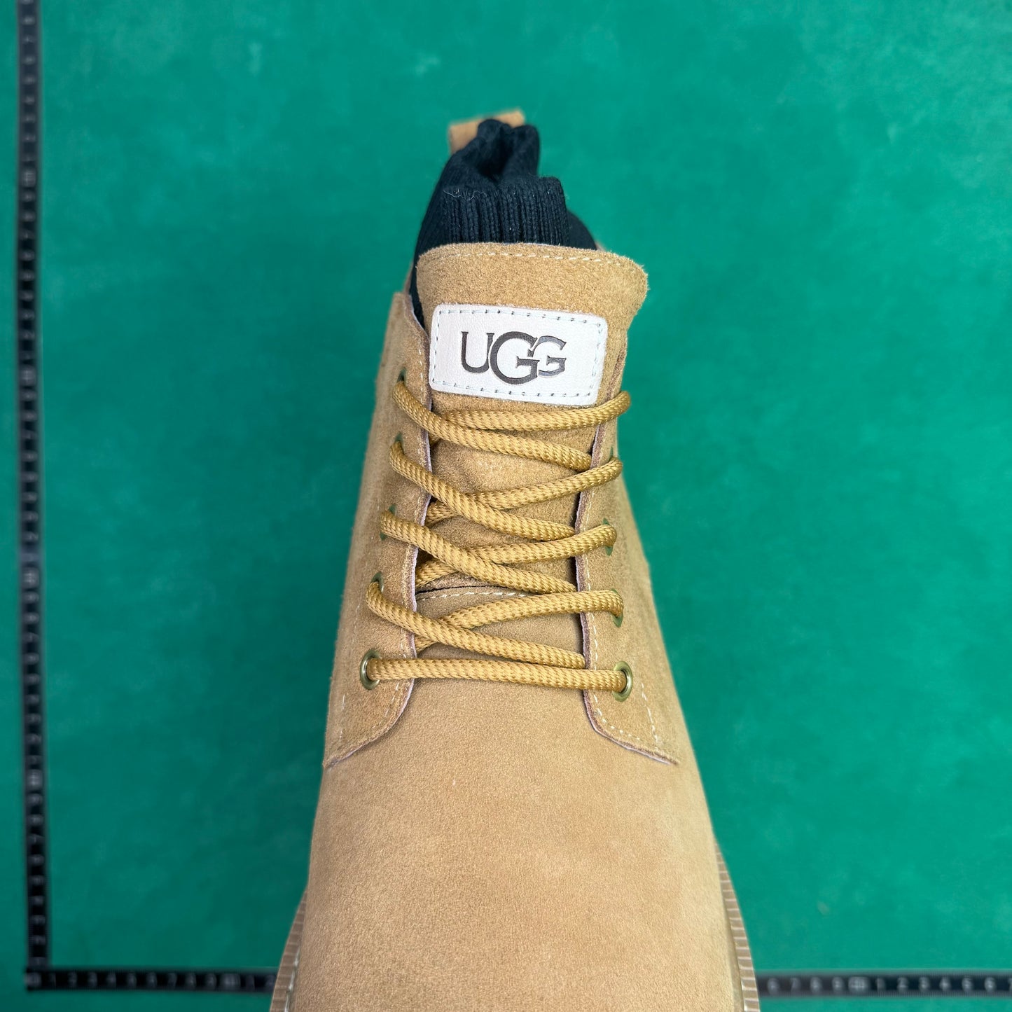 UGG