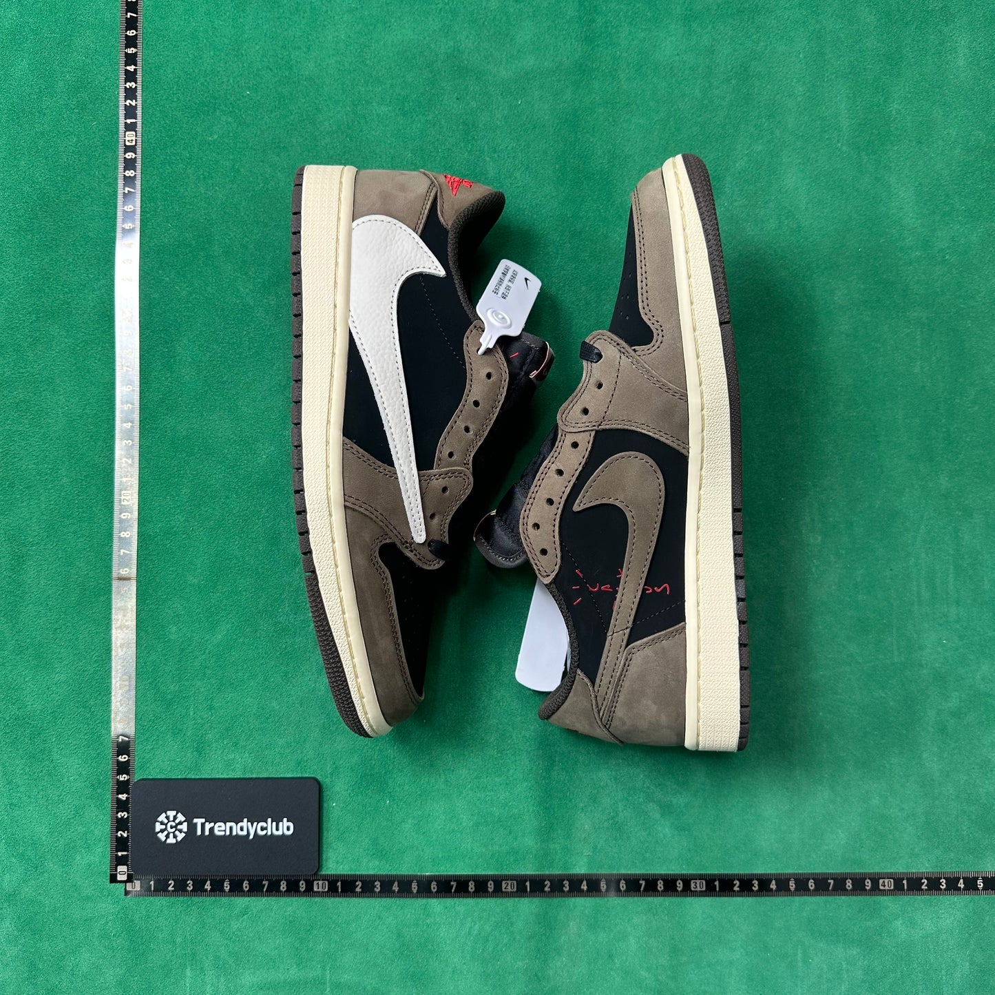 Air Jordan 1