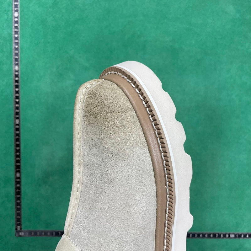 UGG