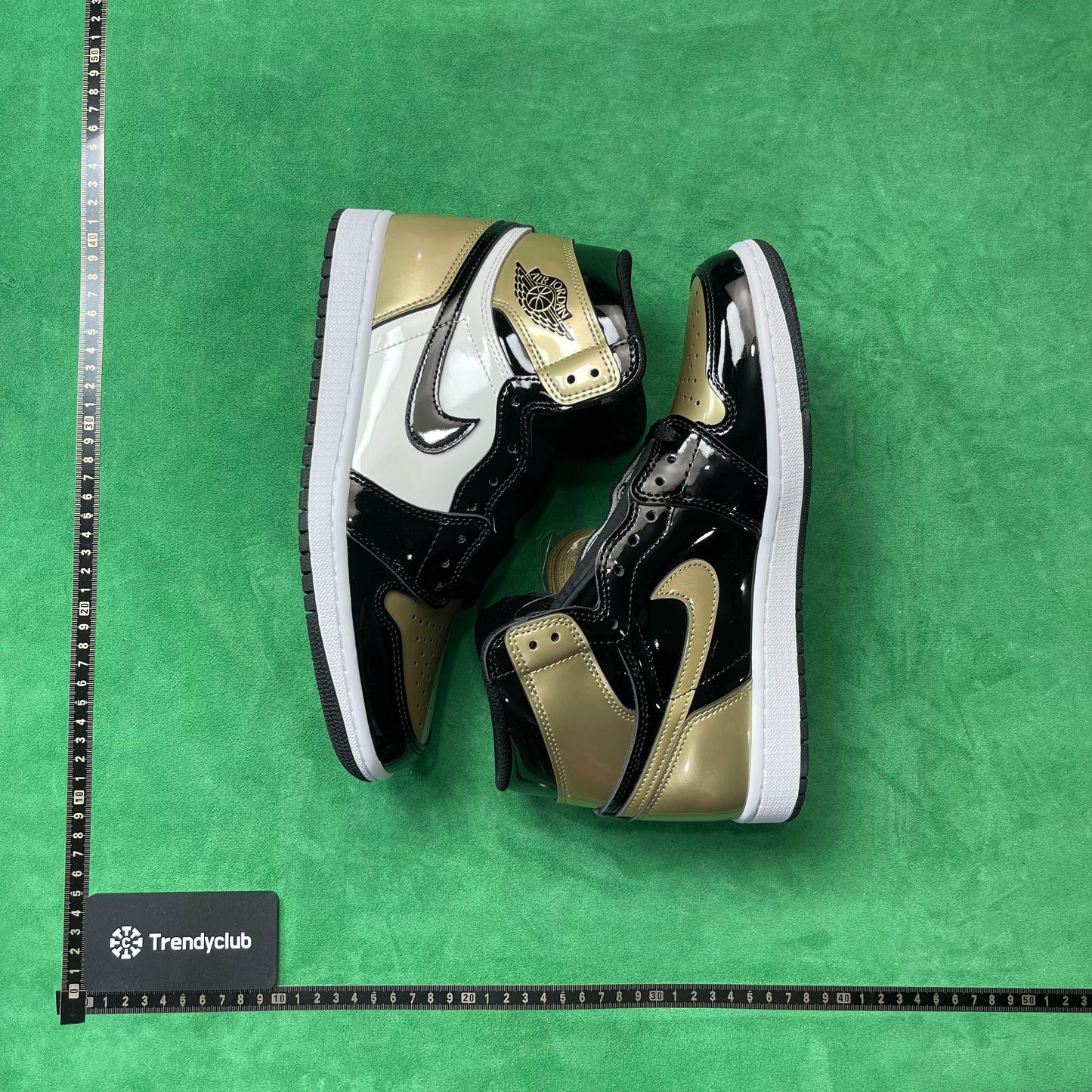 Air Jordan 1