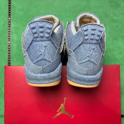 Air Jordan 4 Retro