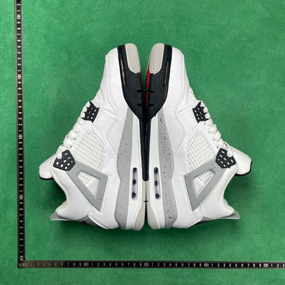 Air Jordan 4 Retro