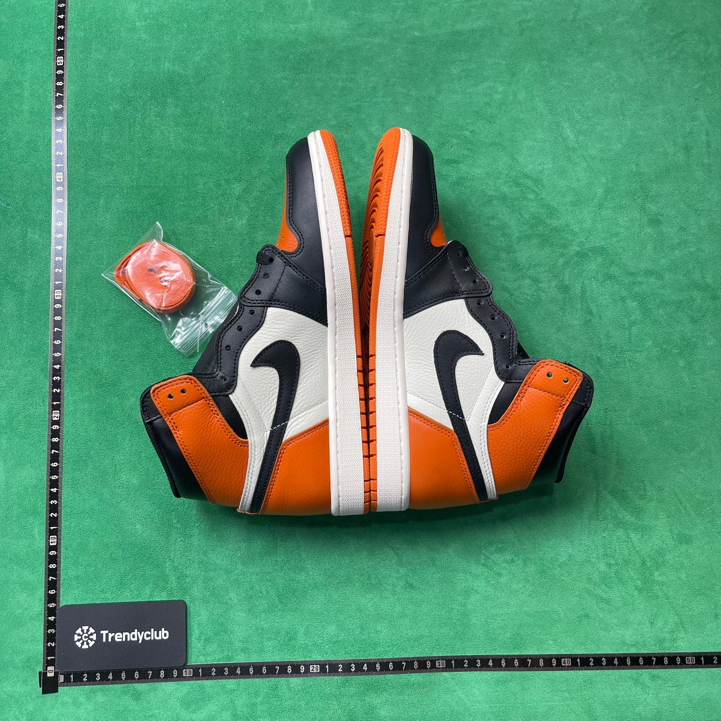 Air Jordan 1