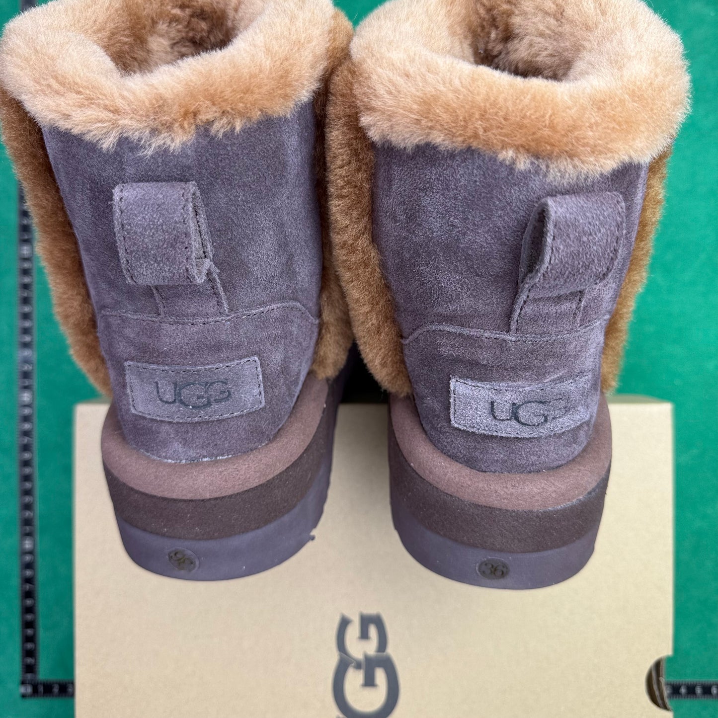 UGG