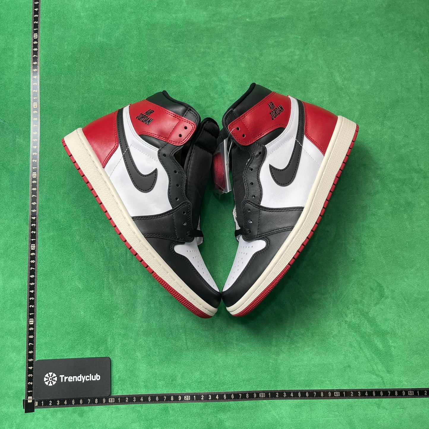 Air Jordan 1