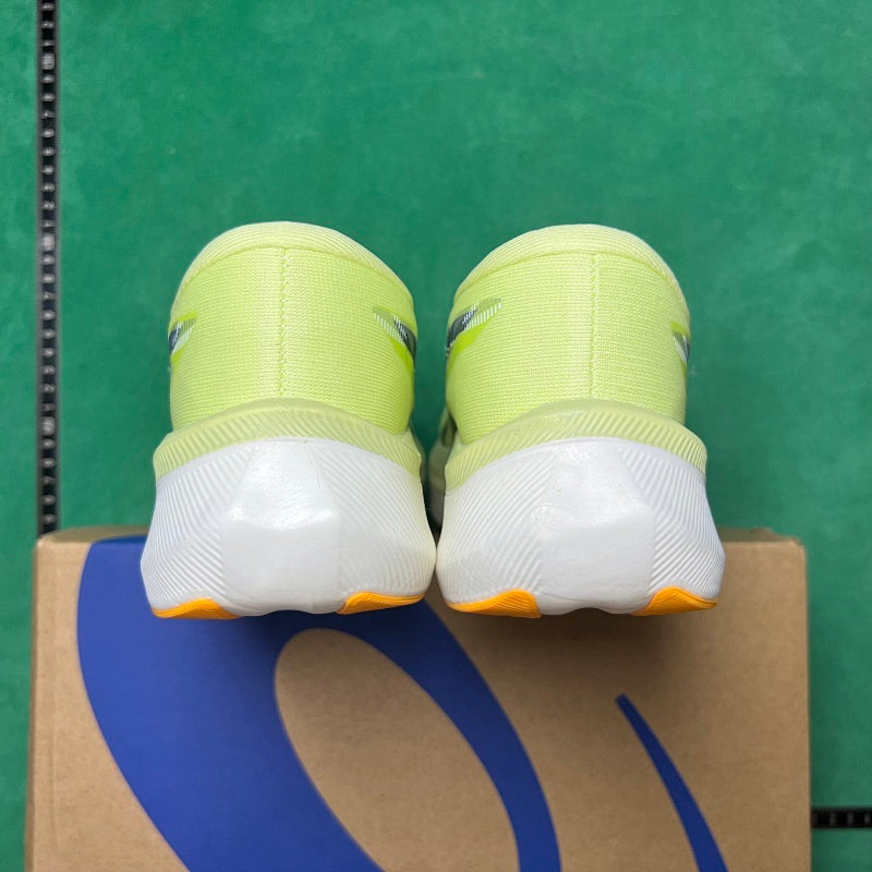 Asics Magic Speed 4