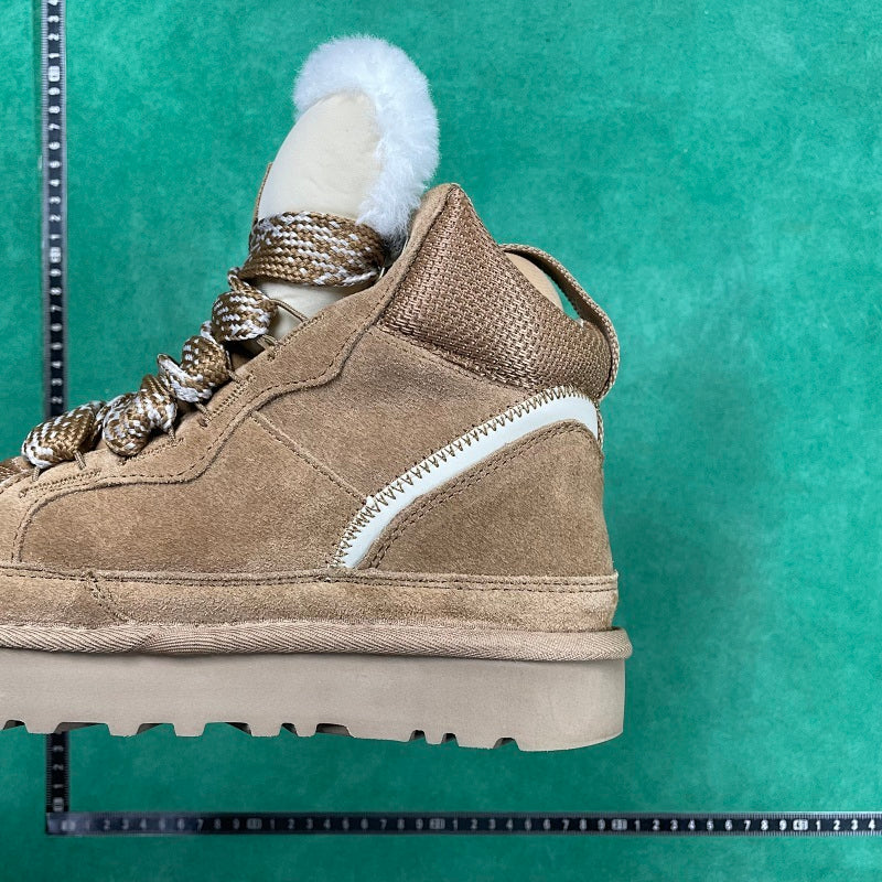 UGG