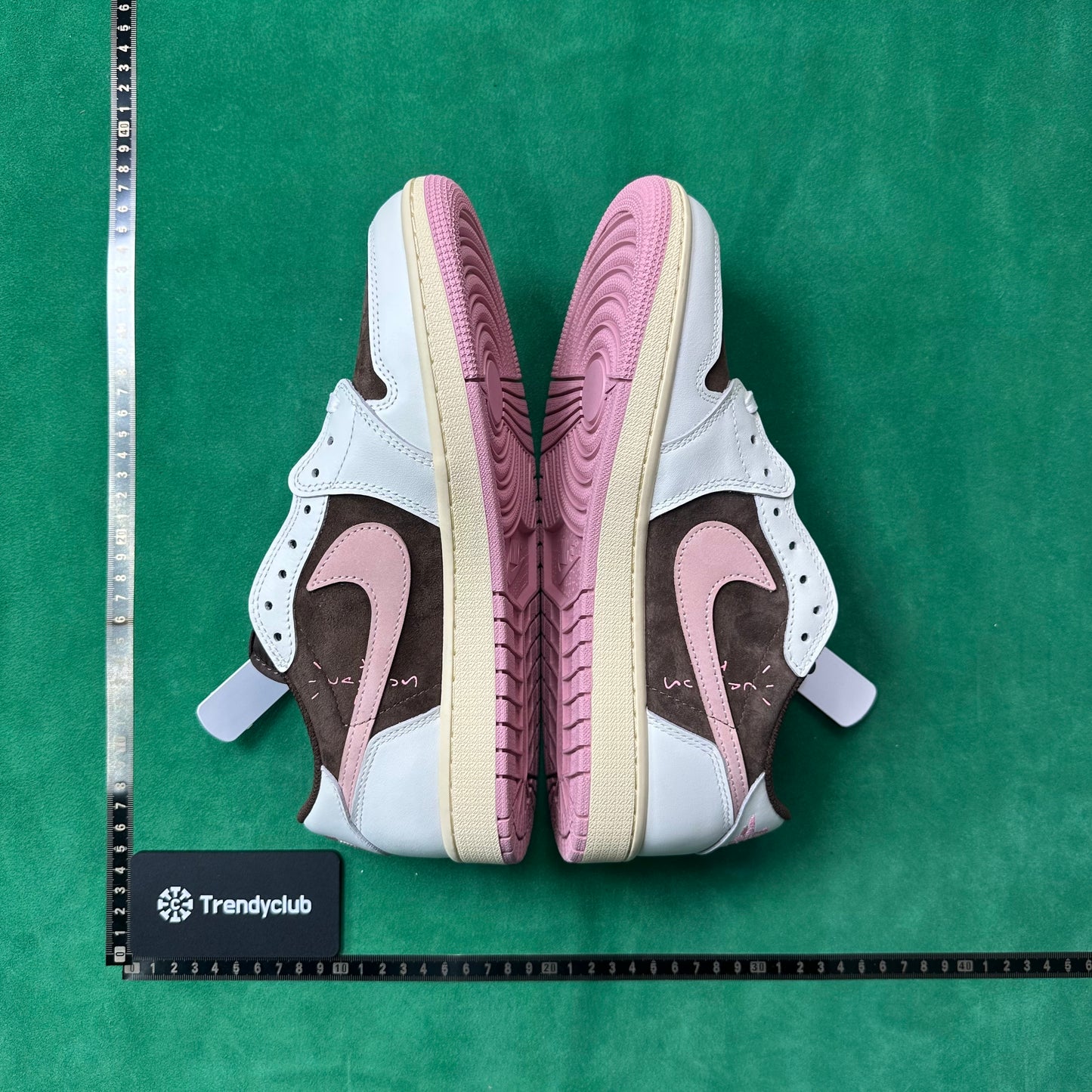 Air Jordan 1