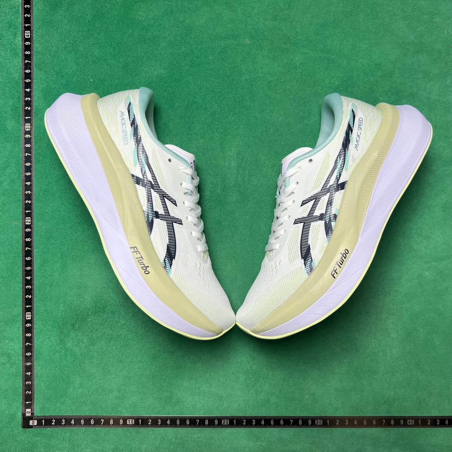 Asics Magic Speed 4