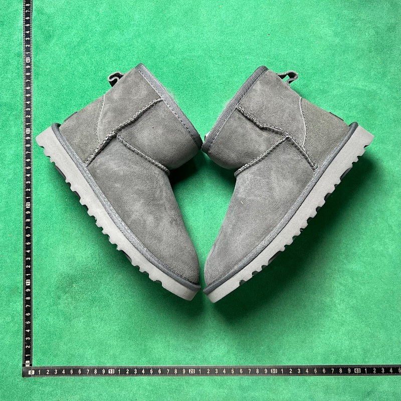 UGG