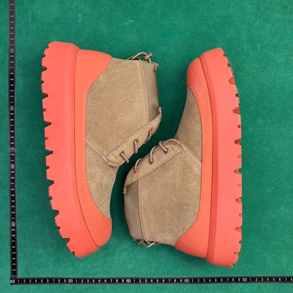 UGG