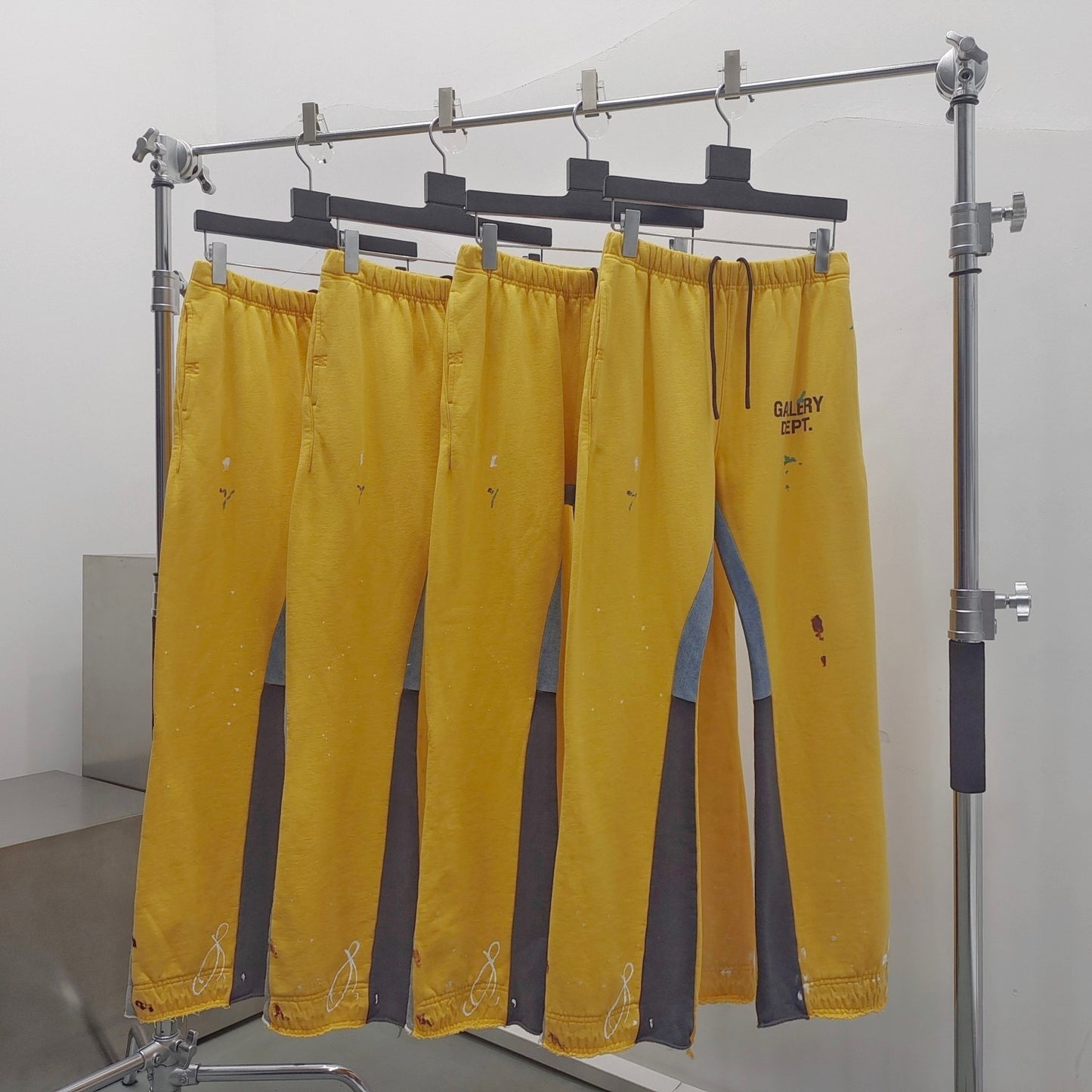 Gallery DEPT.