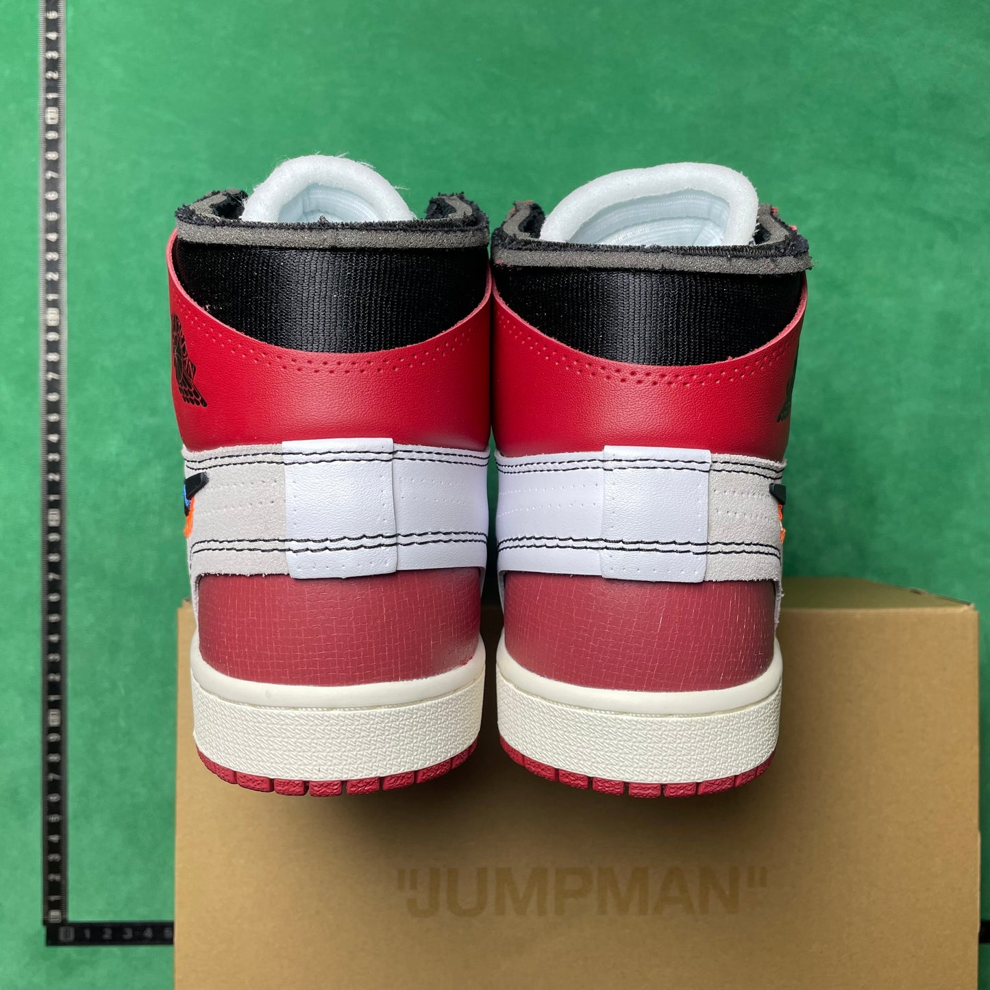 Air Jordan 1 : The 10