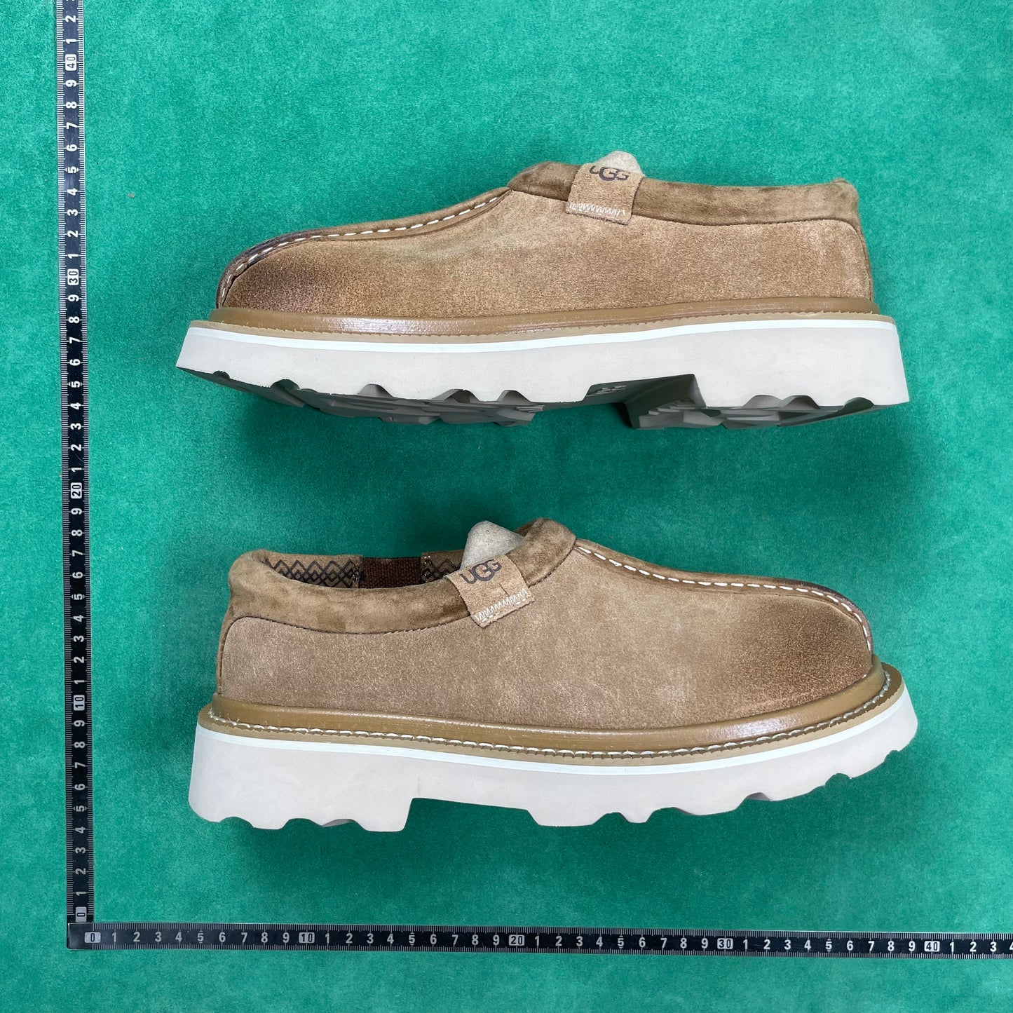 UGG