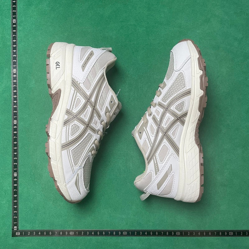Asics Venture 6