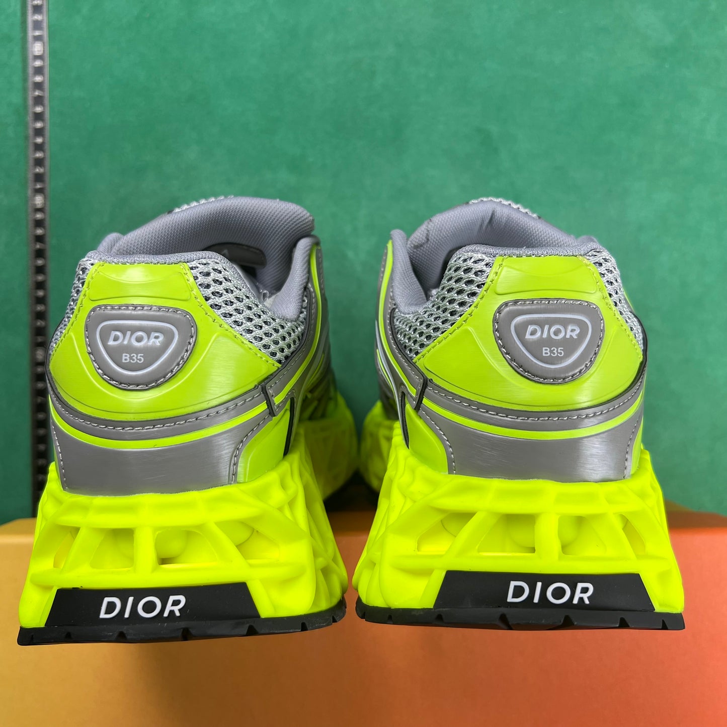 Dior