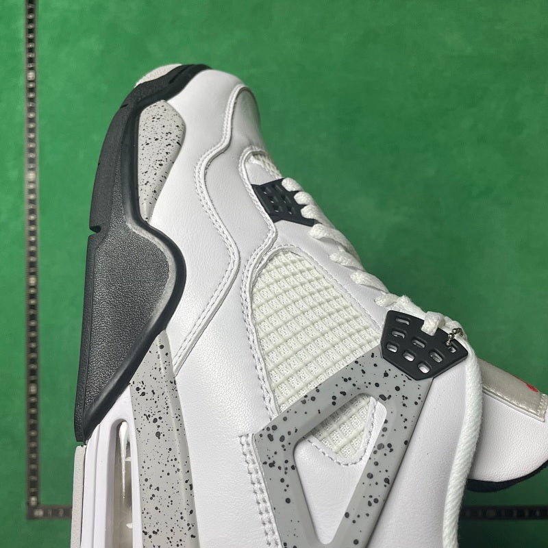 Air Jordan 4 Retro OG
