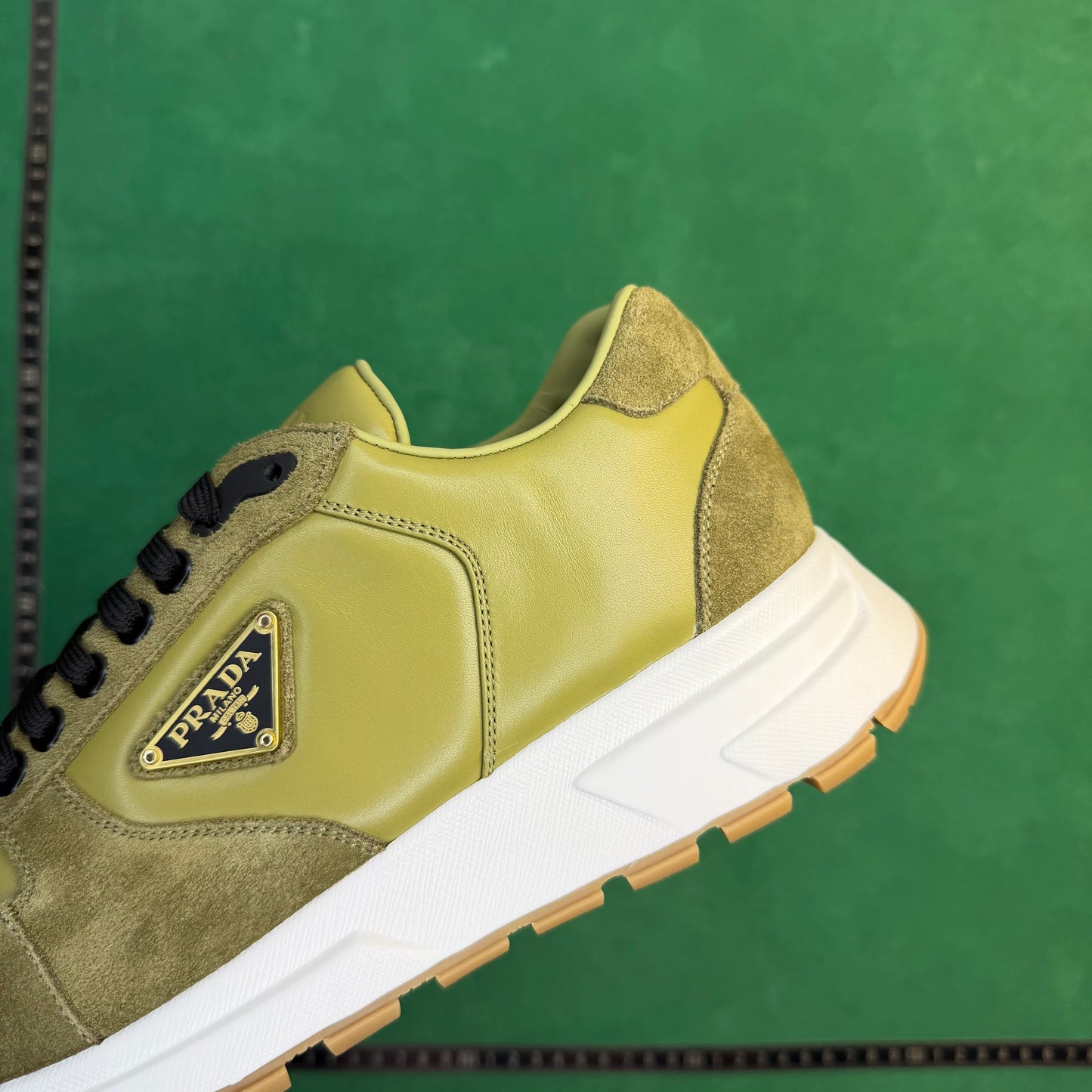 Prada - Prax 01