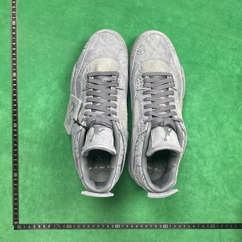 Air Jordan 4 Retro Kaws