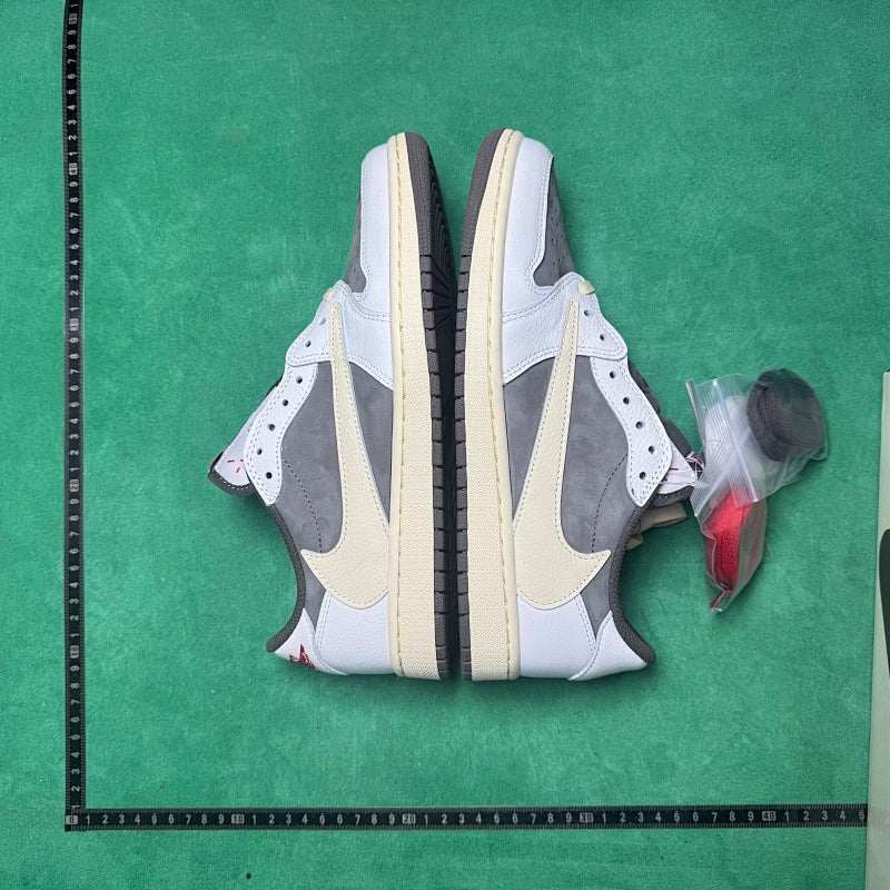 Air Jordan 1