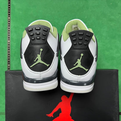 Air Jordan 4 Retro