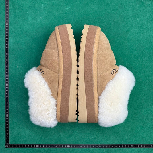 UGG