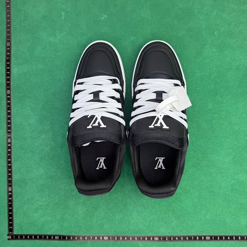 Louis Vuitton  - TT Trainer