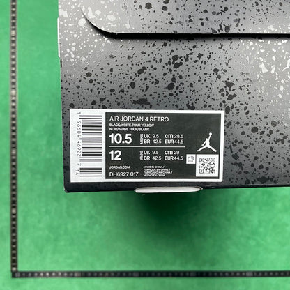 Air Jordan 4 Retro