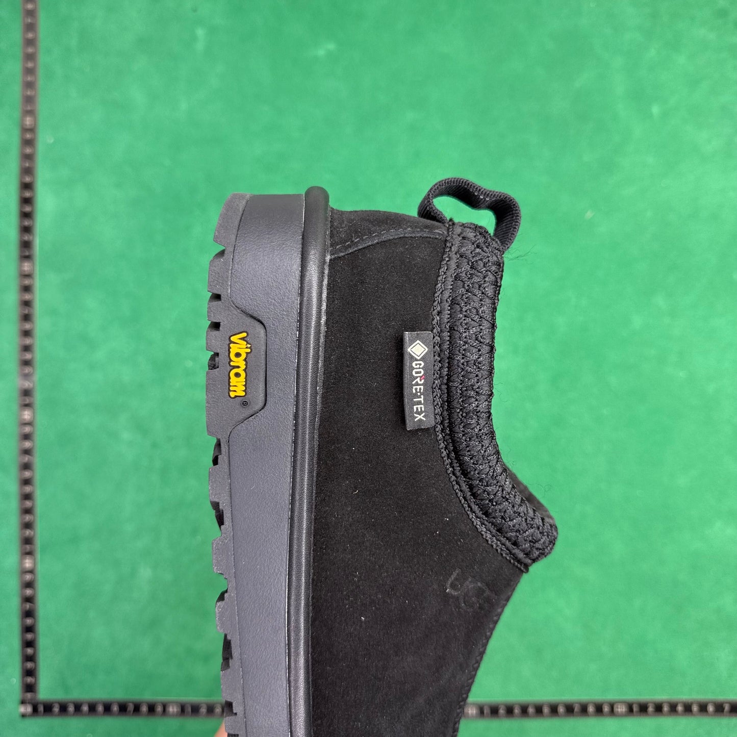 UGG