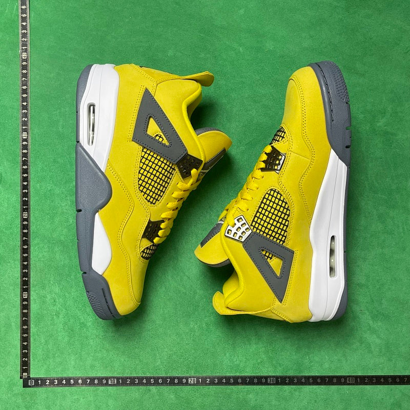 Air Jordan 4 Retro
