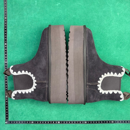 UGG