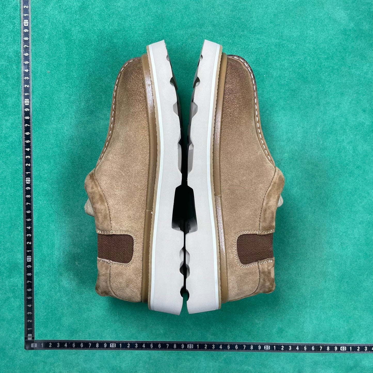 UGG