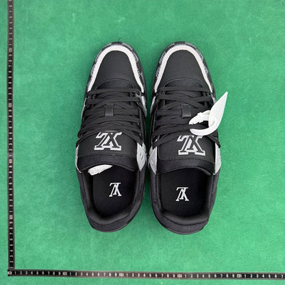 Louis Vuitton  - TT Trainer