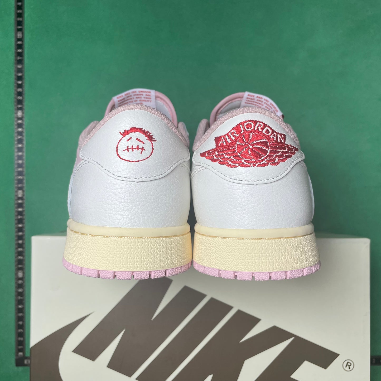 Air Jordan 1