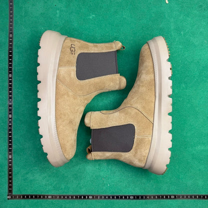 UGG