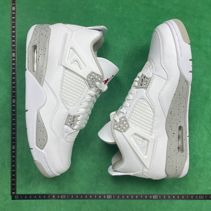 Air Jordan 4 Retro