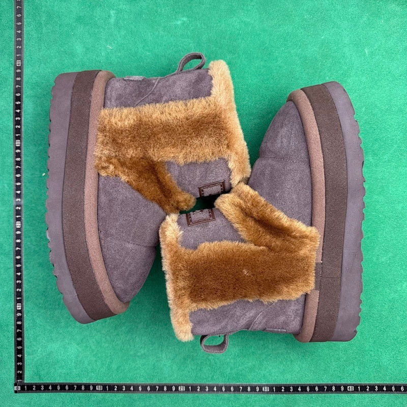 UGG