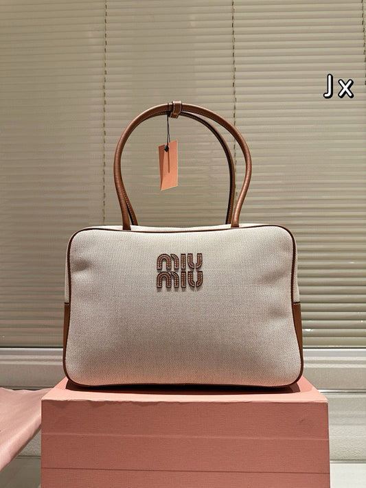 MiuMiu