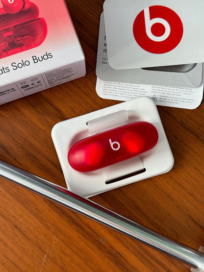 Beats Solo buds