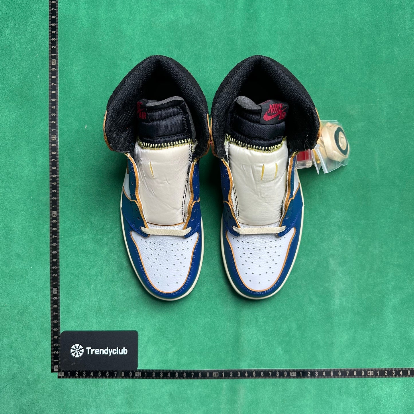 Air Jordan 1