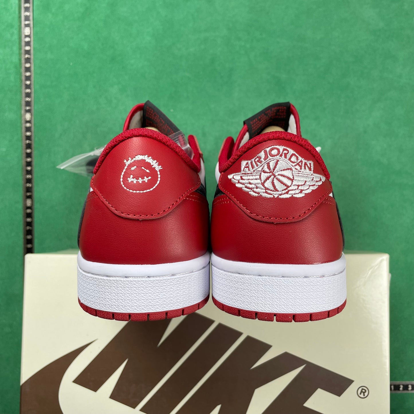 Air Jordan 1
