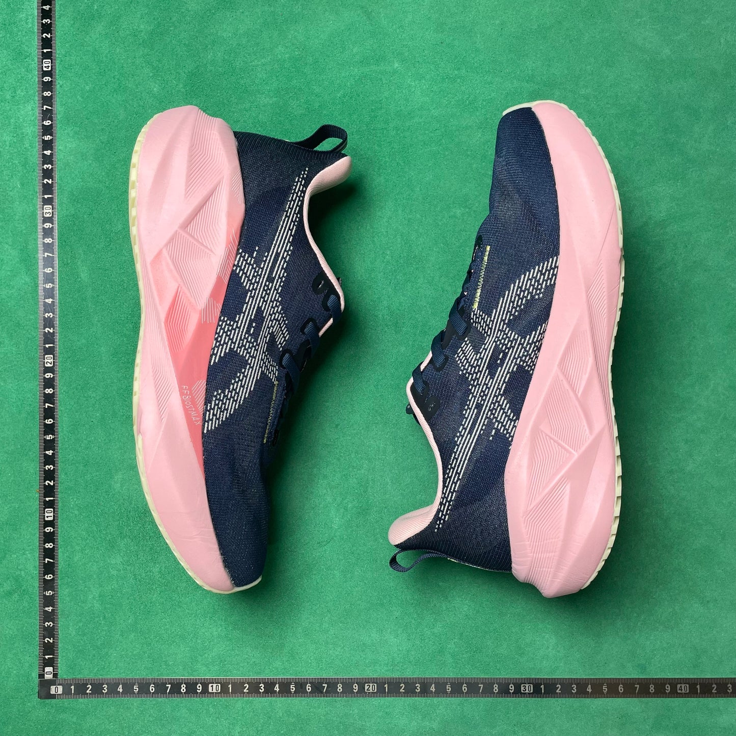 Asics Novablast 5