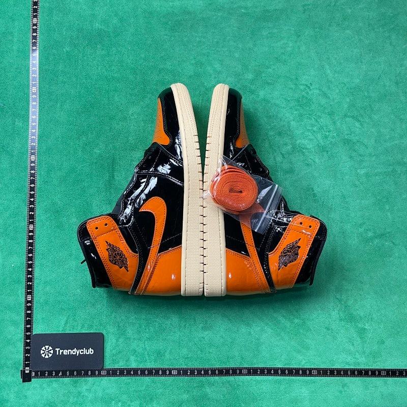 Air Jordan 1