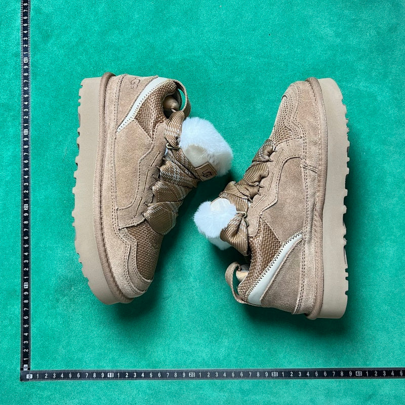 UGG