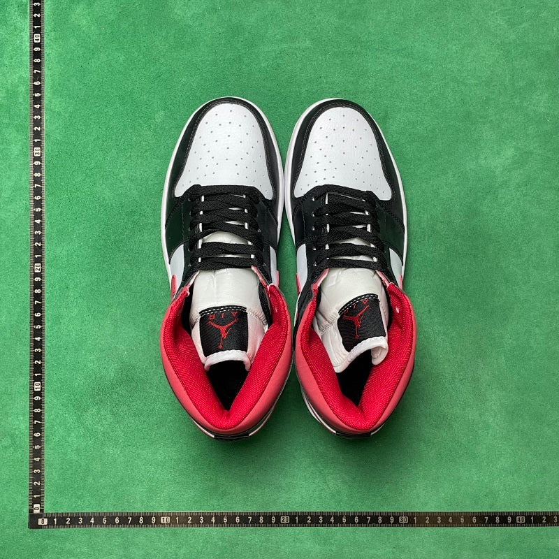 Air Jordan 1