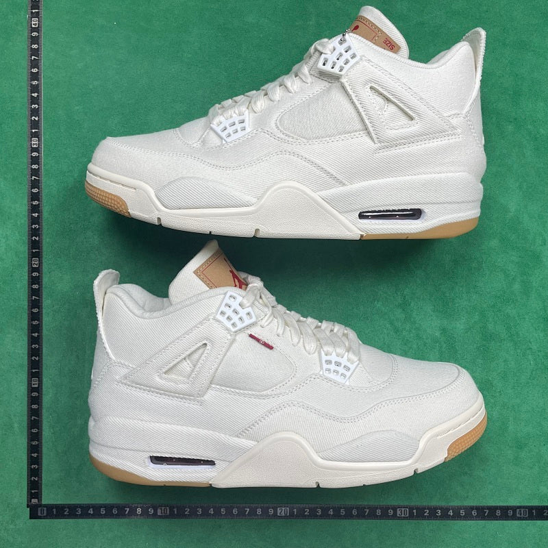 Air Jordan 4 Retro