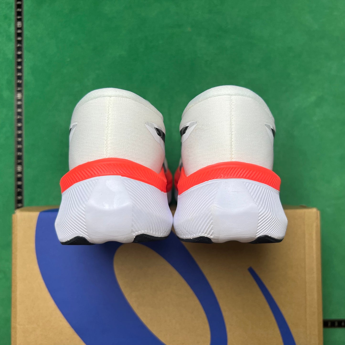 Asics Magic Speed 4