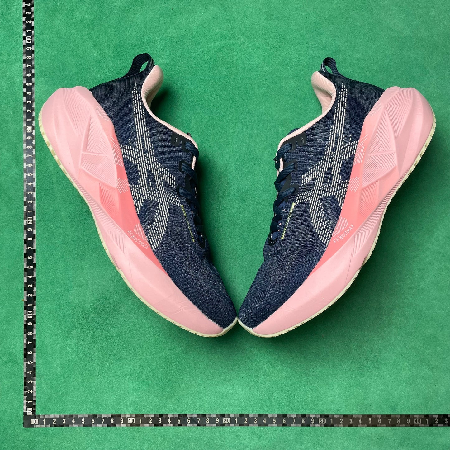 Asics Novablast 5