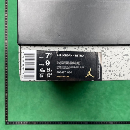 Air Jordan 4 Retro