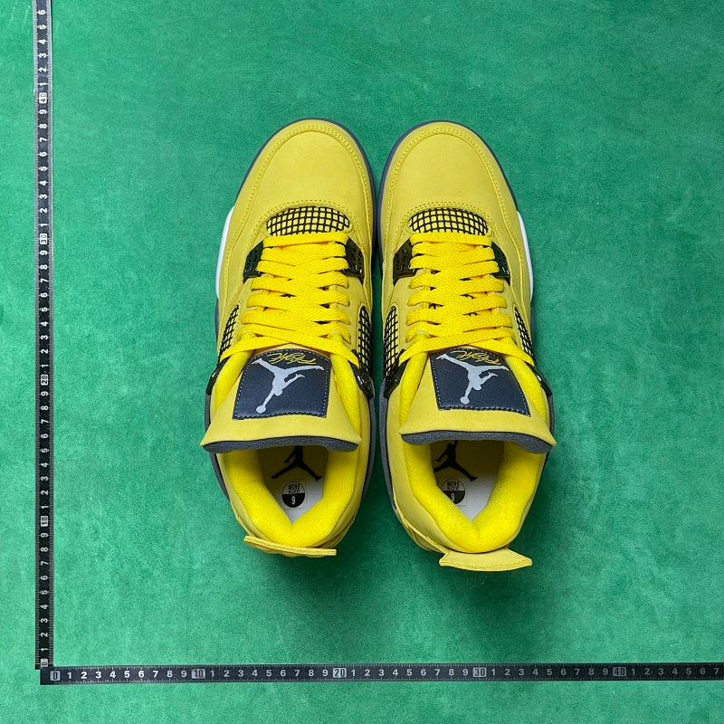 Air Jordan 4 Retro